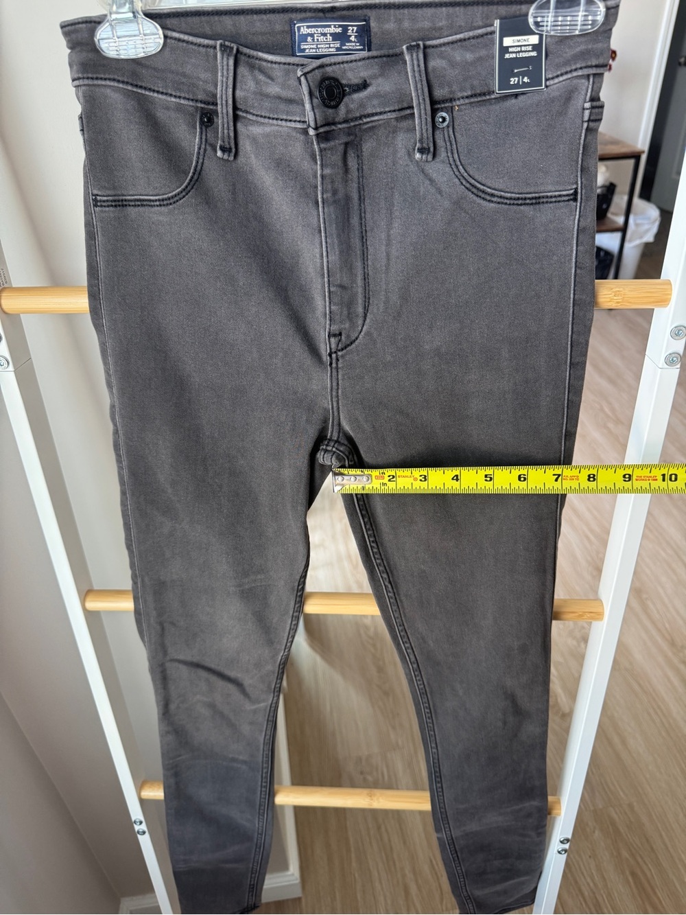 Abercrombie & Fitch Women’s Skinny Jeans in Washed Charcoal - Picture 5 of 6
